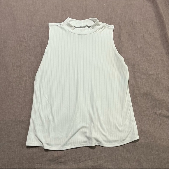 Bundle Assorted Women's Plus Size Tops Size XL or 1X Lot of 6. layering basics - Picture 9 of 9